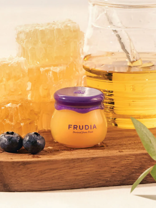 Frudia — Blueberry Hydrating Honey Lip Balm 10 g — vue 2